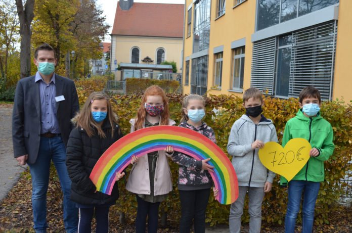 Kommunionkinder aus Pilsach und Litzlohe spenden an die Kinderstation