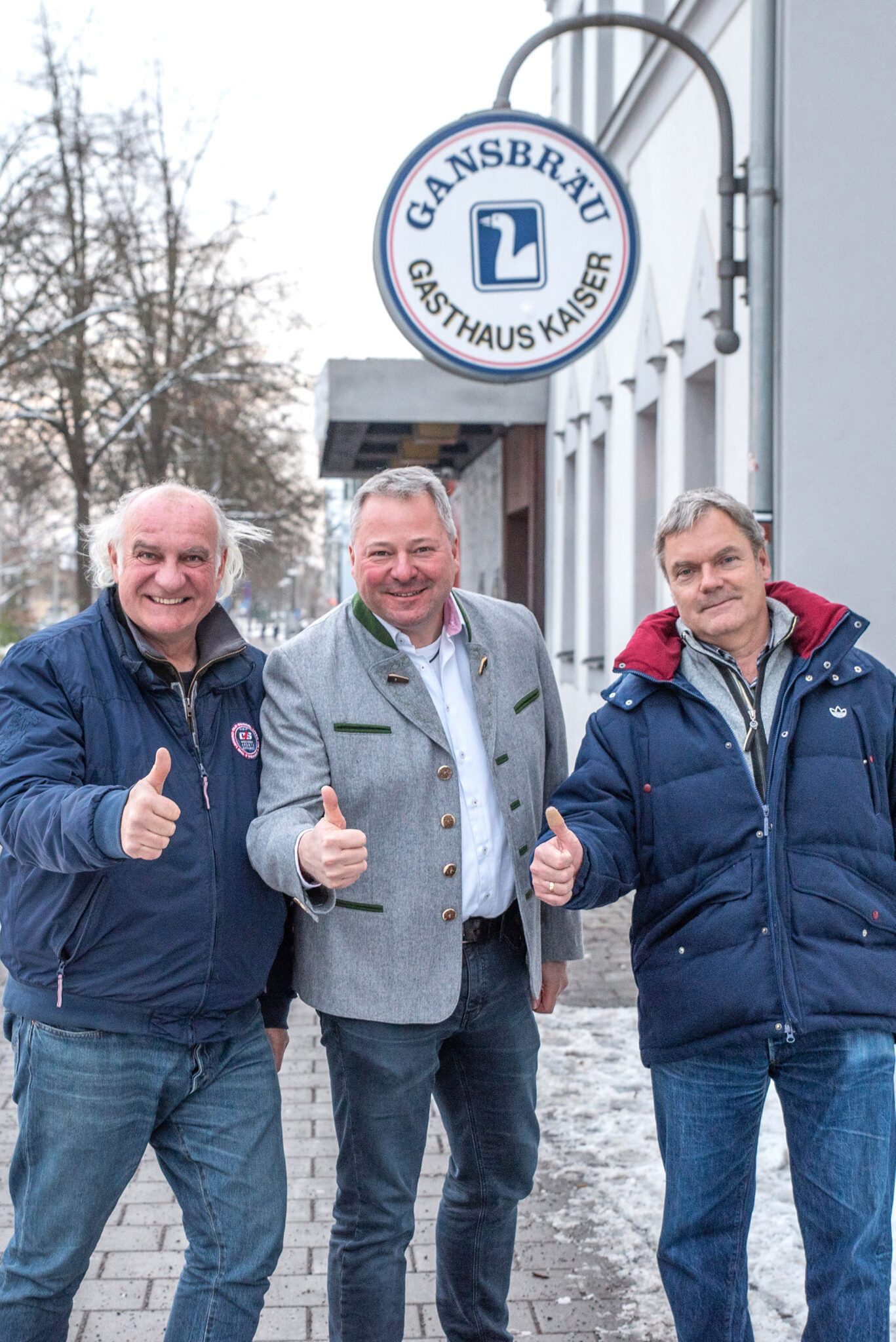 der-kaiser-ffnet-wieder-wochenblatt-neumarkt